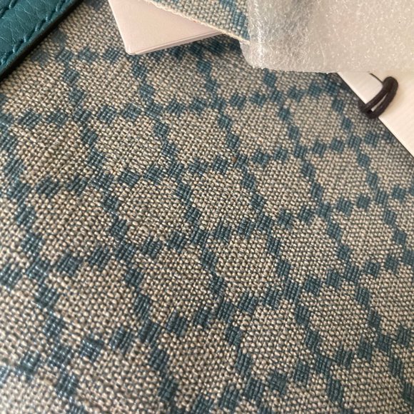 Authentic Gucci Messenger Bag - Picture 10 of 10